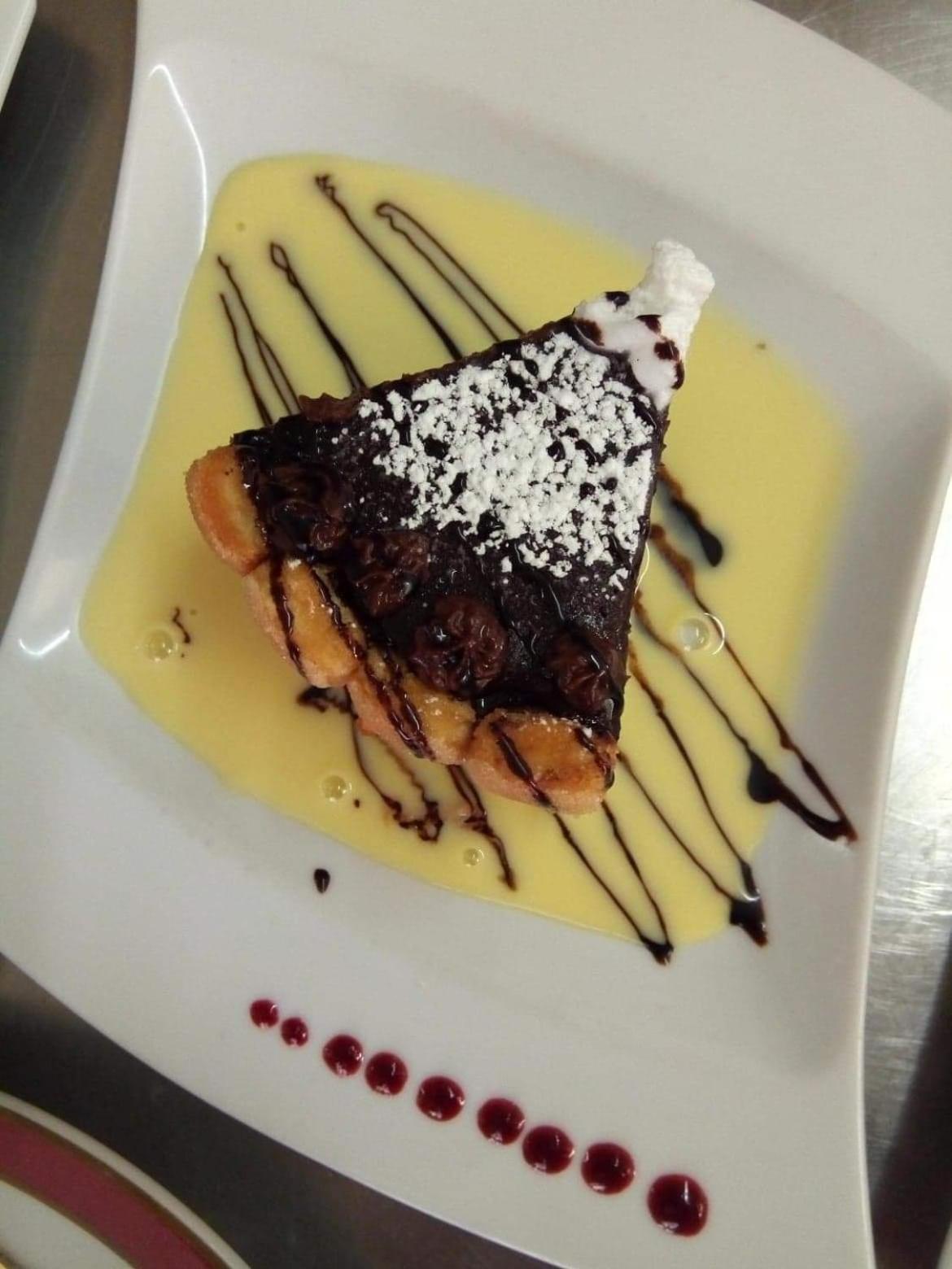 Hotel Restaurant Le Cygne Conches-en-Ouche 외부 사진